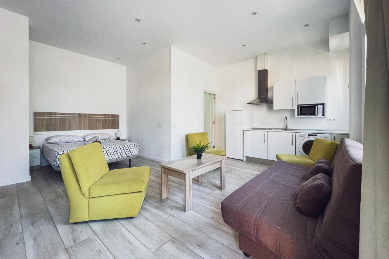 Malaga Velarde Center 3 아파트 외부 사진
