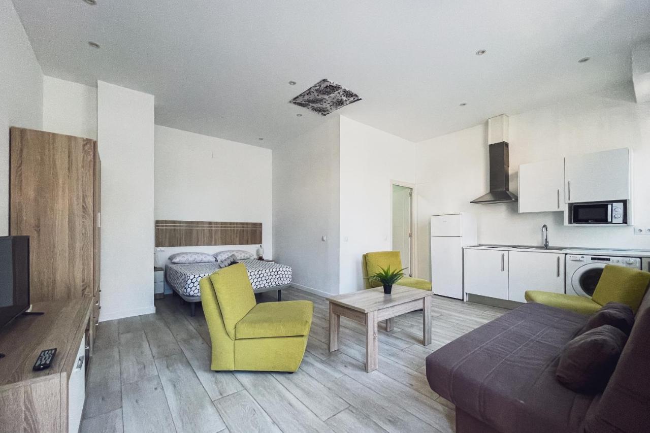 Malaga Velarde Center 3 아파트 외부 사진